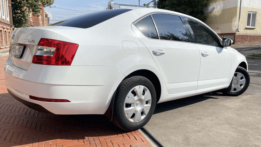 Skoda Octavia Comfort 2019 (фото 2)