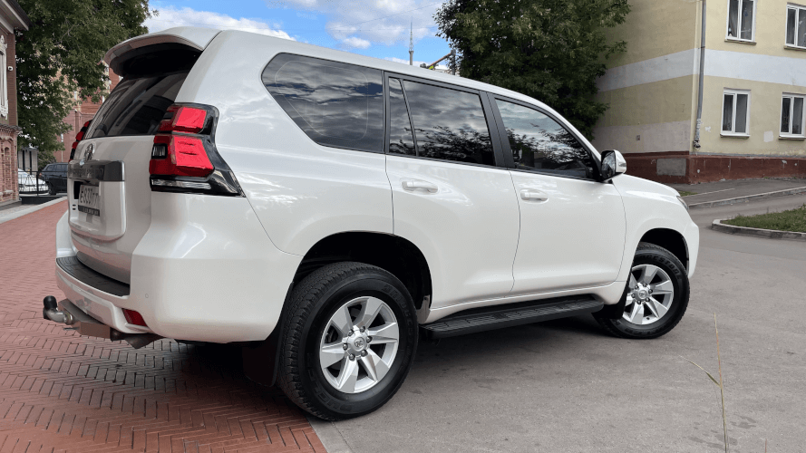 Toyota Land Cruiser Prado Elegance 2021 (фото 3)