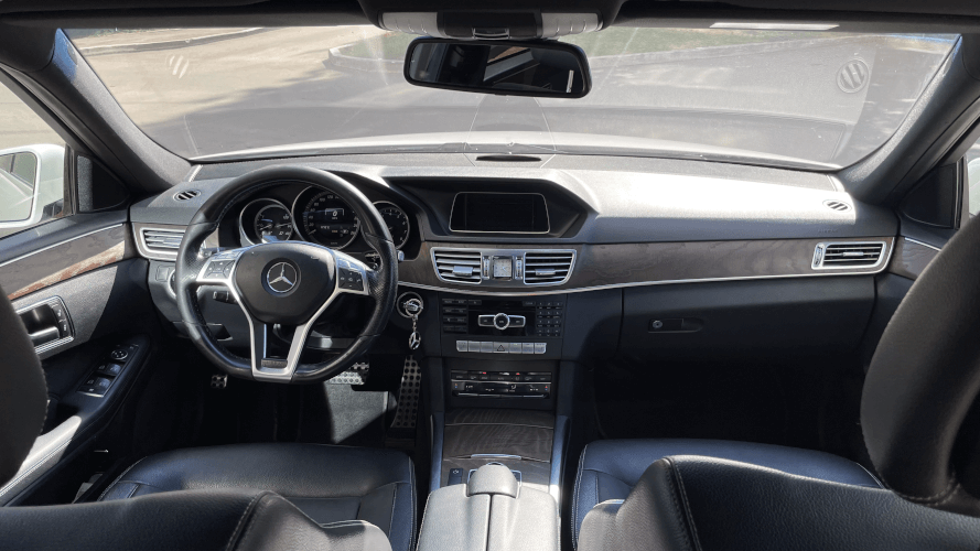 Mercedes-Benz E 212 AMG 2015 (фото 5)