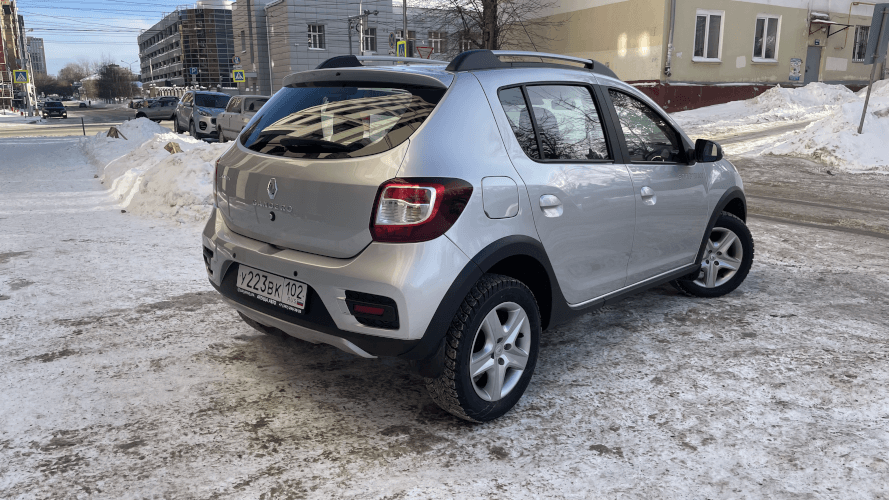 Renault Sandero Stepway 2019 (фото 2)