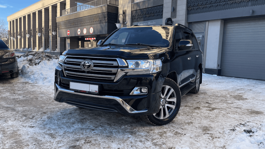 Аренда, прокат, каршеринг Toyota Land Cruiser 200 Luxury в Казани  почасово с водителем