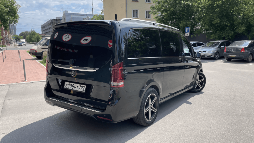 Mercedes-Benz V Premium 2020 (фото 2)