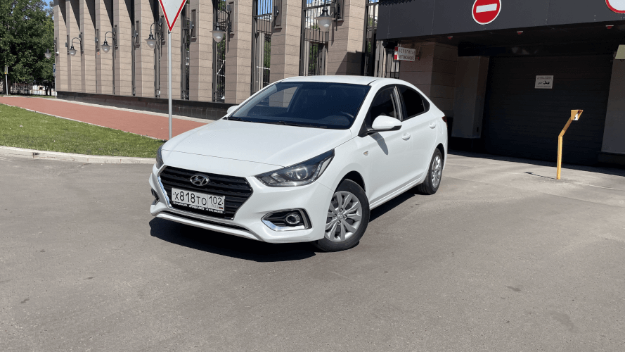 Аренда, прокат, каршеринг Hyundai Solaris Elegance в Казани посуточно без водителя 