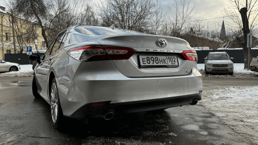 Toyota Camry 3.5л 70 кузов 2020 (фото 5)