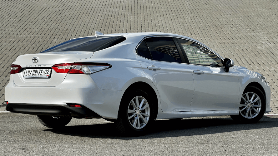 Toyota Camry 70-Elegance 2020 (фото 2)