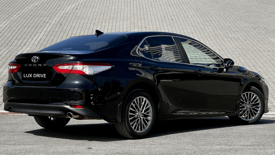 Toyota Camry 70 Elegance 2020 (фото 4)