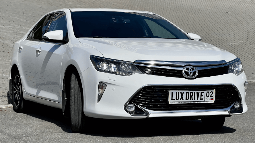 Toyota Camry 55 Elegance 2016 (фото 3)